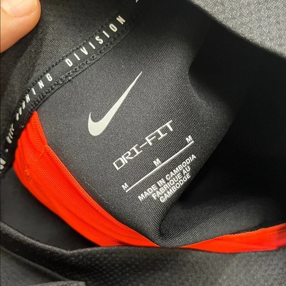 Nike Running Division Crew Long Sleeve Shirt Medium - Picture 11 of 13